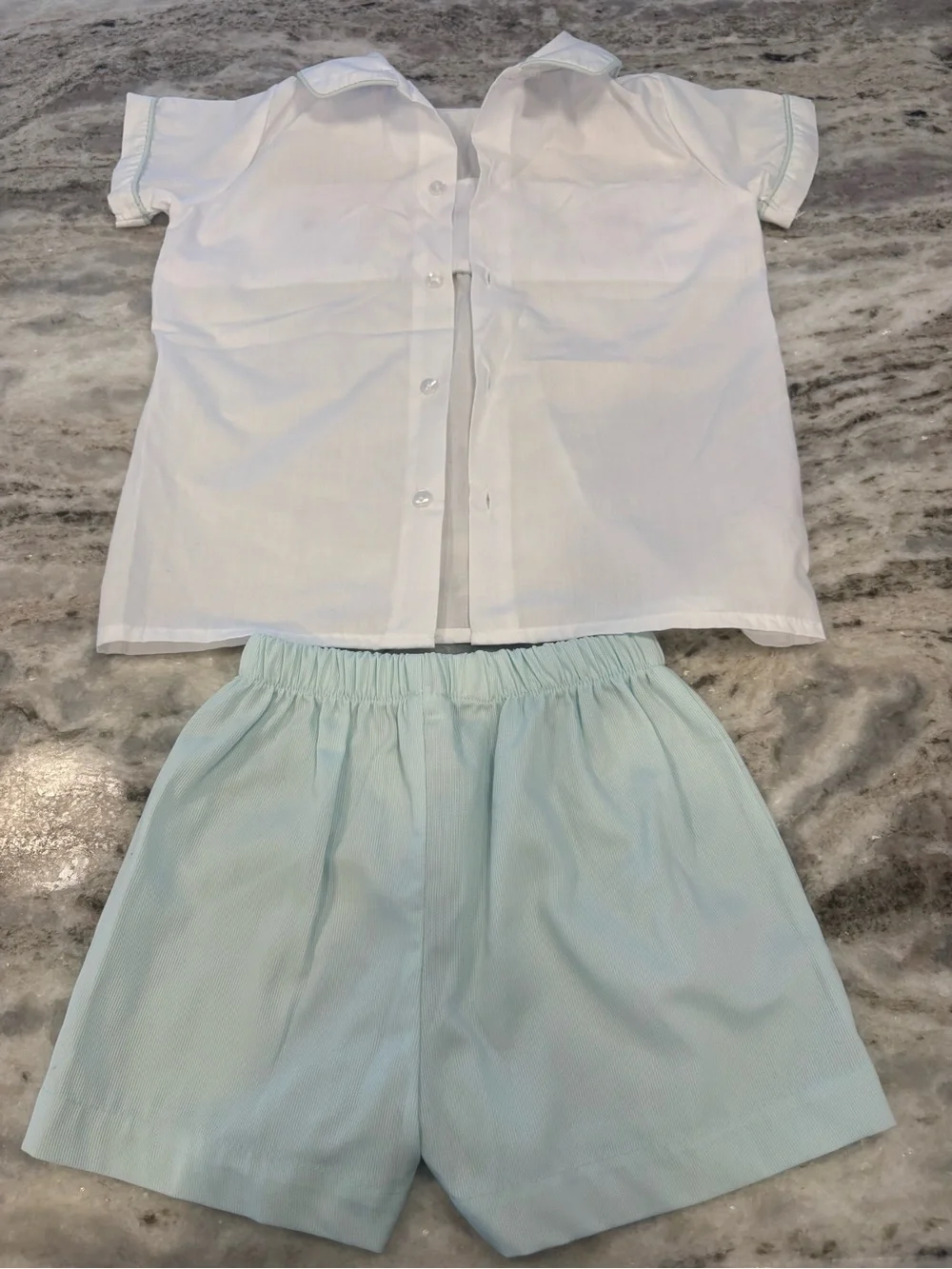 Lulu Bebe smocked Easter boys short set 4T